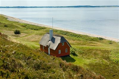 Huette am Fjord auf Insel Ven